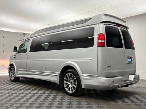 Used 2019 GMC Savana 2500 Extended w/ Enhanced Convenience Package image 13