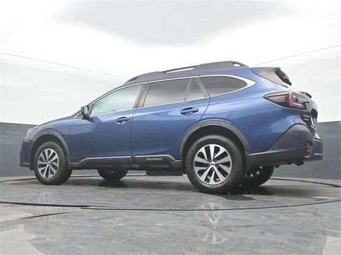 Used 2020 Subaru Outback Premium image 48