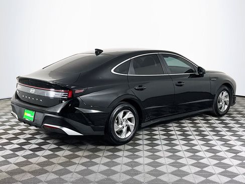 Used 2025 Hyundai Sonata SE FWD image 8