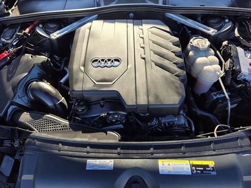 Used 2021 Audi A4 2.0T Premium w/ Convenience Package image 39