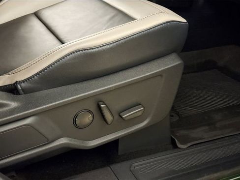 Used 2023 Ford Bronco Wildtrak image 40