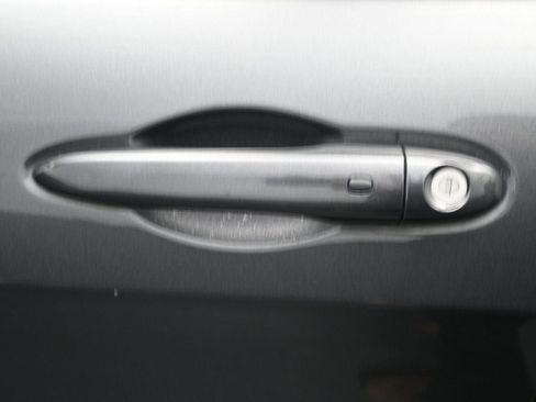 Used 2021 Jeep Cherokee Trailhawk image 17