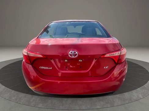 Used 2018 Toyota Corolla LE image 6