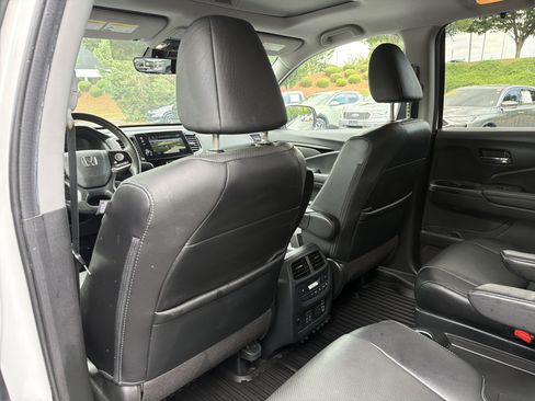 Certified 2022 Honda Pilot Elite image 24