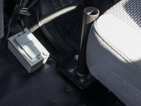 Used 2012 Ford F550 2WD Regular Cab Super Duty w/ PWR Equipment Group image 34