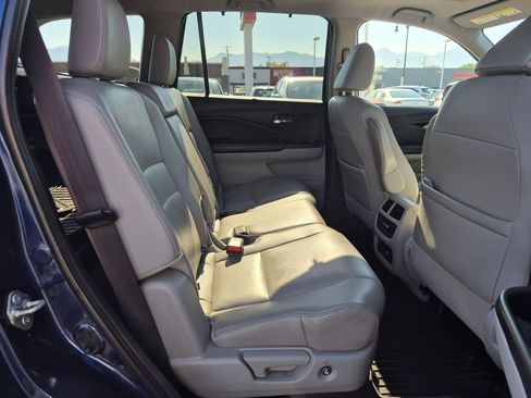 Used 2019 Honda Pilot Touring image 30