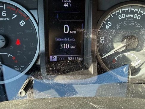 Used 2020 Toyota Tacoma TRD Off-Road w/ Technology Package image 12