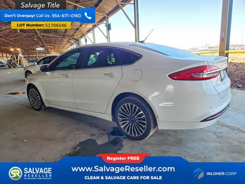 Used 2018 Ford Fusion SE w/ Fusion SE Technology Package FWD image 3