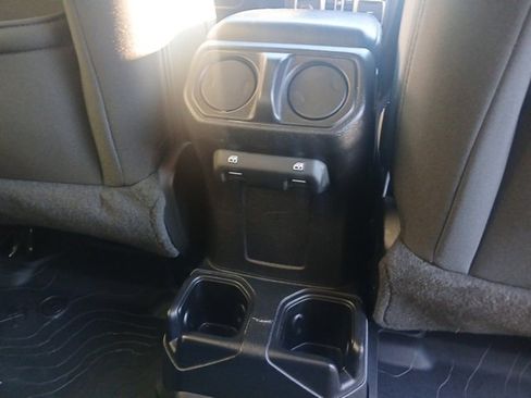 Used 2020 Jeep Gladiator Sport w/ Quick Order Package 24S image 19