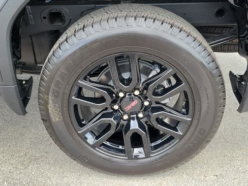 Used 2026 GMC Sierra 1500 Elevation image 27