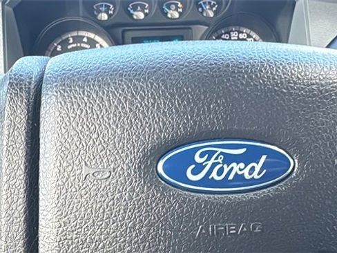 Used 2016 Ford F250 XL w/ Power Equipment Group image 18