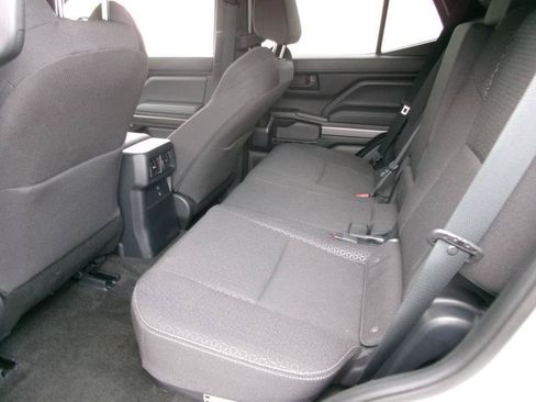 Used 2026 Toyota 4Runner SR5 AWD/4WD image 9