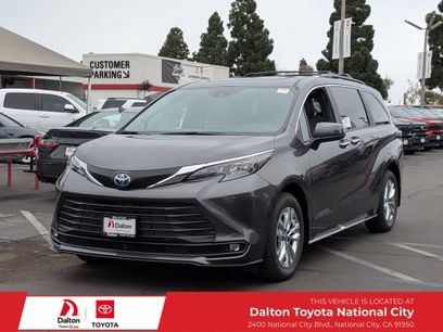New 2025 Toyota Sienna XLE