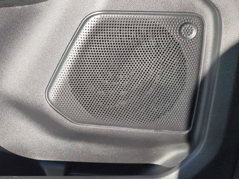 Used 2022 Ford Escape SE w/ SE Sport Appearance Package image 23