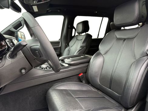 Used 2022 Jeep Wagoneer Series II w/ Premium Group I image 9