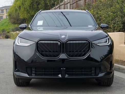 New 2026 BMW X3 xDrive30 w/ Premium Package image 3