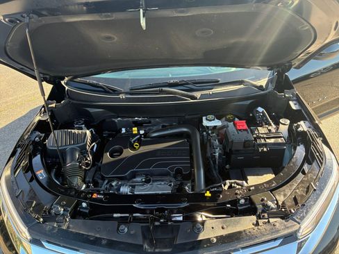 Used 2025 Chevrolet Equinox LT FWD image 31