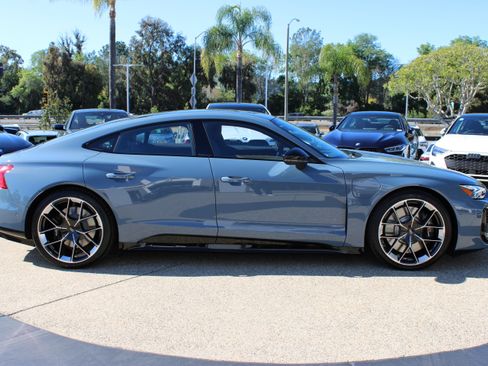 New 2026 Audi RS e-tron GT performance image 7