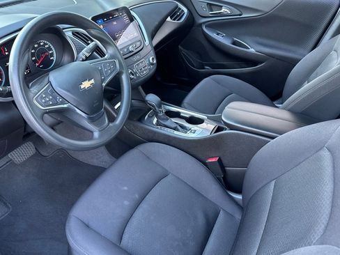Used 2024 Chevrolet Malibu LT image 11