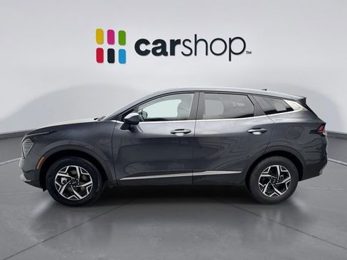 Used 2025 Kia Sportage LX image 2