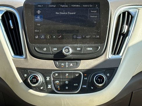 Used 2024 Chevrolet Malibu LT FWD image 12