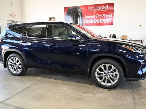 New 2026 Toyota Highlander Limited AWD/4WD image 4