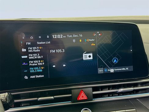 Used 2024 Hyundai Elantra SEL image 29