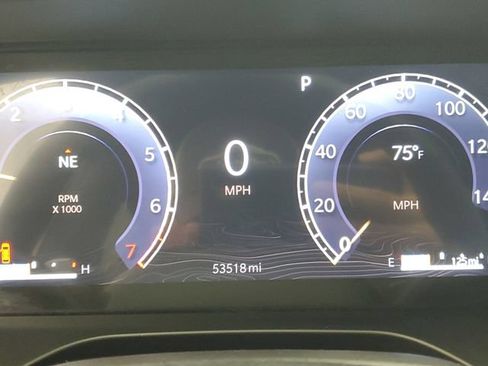 Used 2024 Jeep Grand Cherokee Altitude AWD/4WD image 25