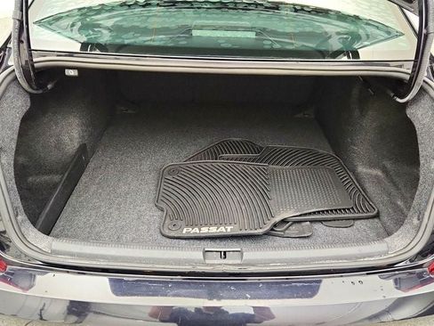 Used 2019 Volkswagen Passat 2.0T Wolfsburg w/ Wheels & Sunroof Package FWD image 20