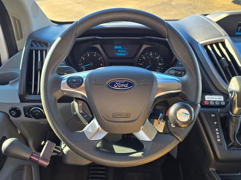Used 2017 Ford Transit 350 XLT image 18