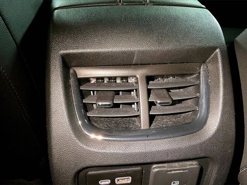 Used 2019 Chevrolet Blazer RS image 12