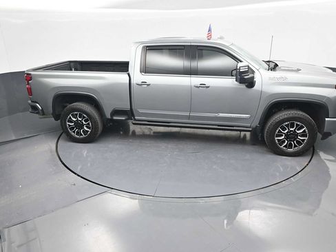 Used 2024 Chevrolet Silverado 2500 High Country w/ High Country Premium Package AWD/4WD image 37