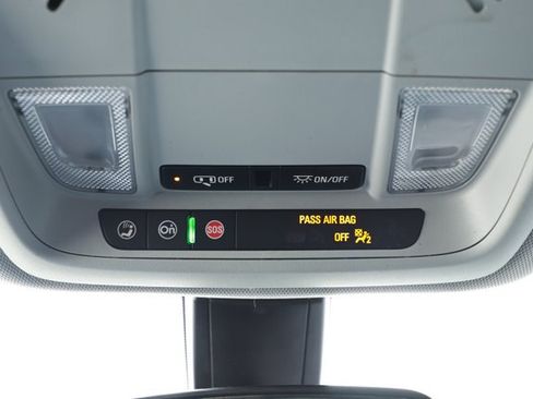 Used 2020 Chevrolet Blazer LT FWD image 18