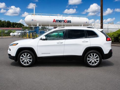 Used 2015 Jeep Cherokee Limited AWD/4WD image 4