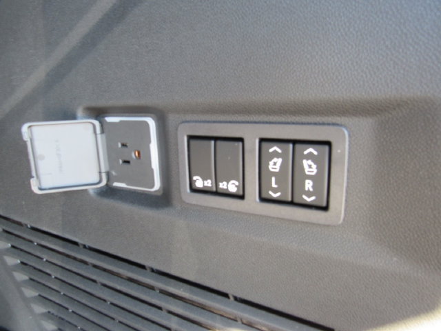 Used 2026 GMC Yukon Elevation AWD/4WD image 30