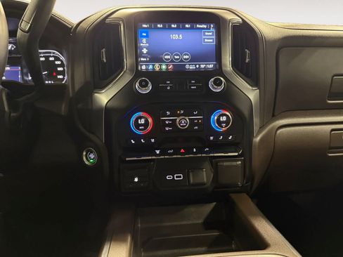Used 2023 GMC Sierra 3500 SLT w/ SLT Convenience Package AWD/4WD image 12