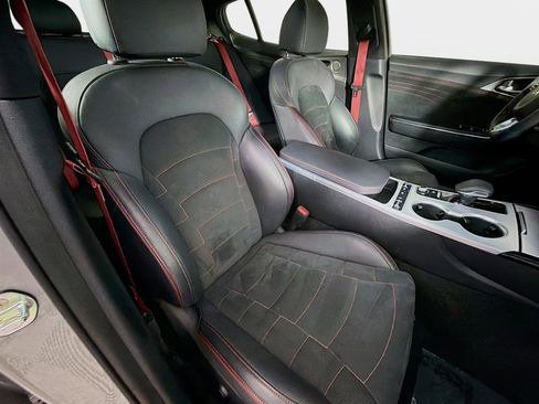 Certified 2023 Kia Stinger GT2 w/ Option Group 015 image 28