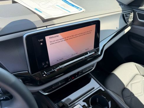New 2026 Volkswagen Atlas Peak Edition AWD/4WD image 21