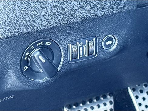 Used 2022 Dodge Charger Scat Pack RWD image 10