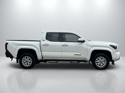 Used 2024 Toyota Tacoma SR5 RWD image 4