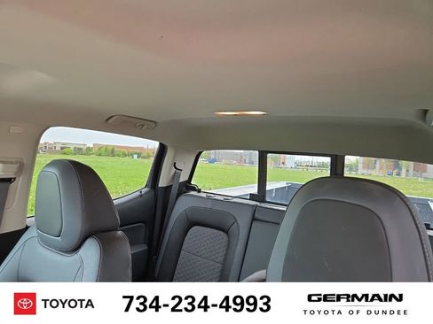 Used 2017 Chevrolet Colorado Z71 w/ Z71 Midnight Edition AWD/4WD image 17