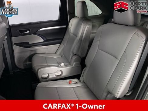 Used 2015 Toyota Highlander XLE FWD image 14