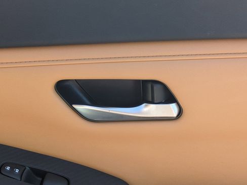 Certified 2021 Nissan Sentra SV w/ SV Premium Package FWD image 39