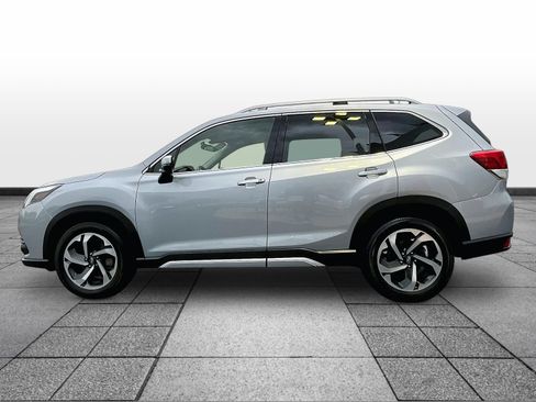 Used 2023 Subaru Forester Touring AWD/4WD image 8