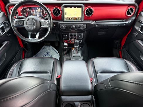 Used 2019 Jeep Wrangler Unlimited Rubicon w/ Uconnect 4C Nav & Sound Group image 13