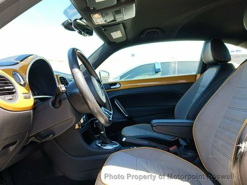 Used 2016 Volkswagen Beetle 1.8T Dune FWD image 3