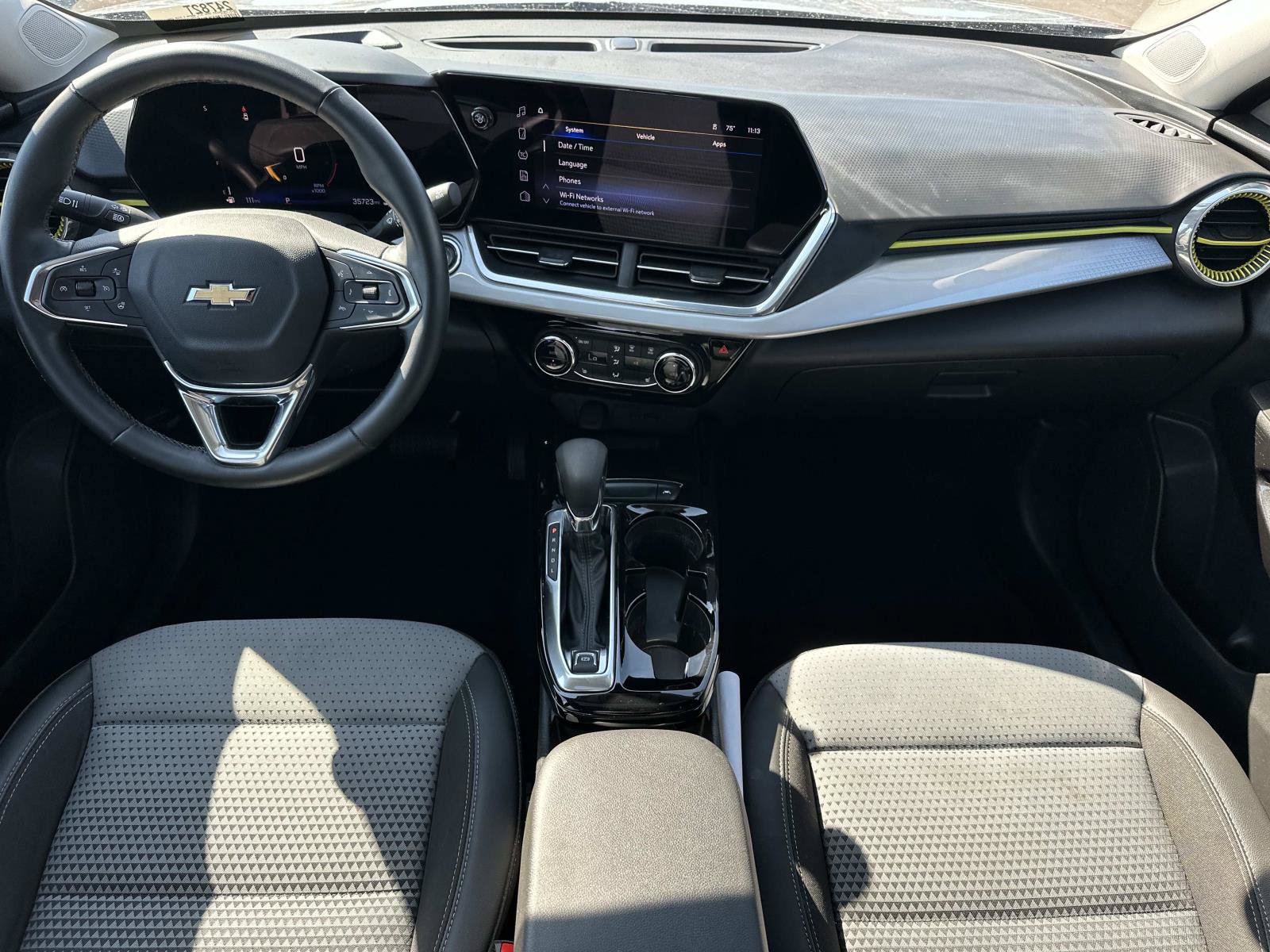 Certified 2024 Chevrolet Trax LT w/ Sunroof Package FWD image 12