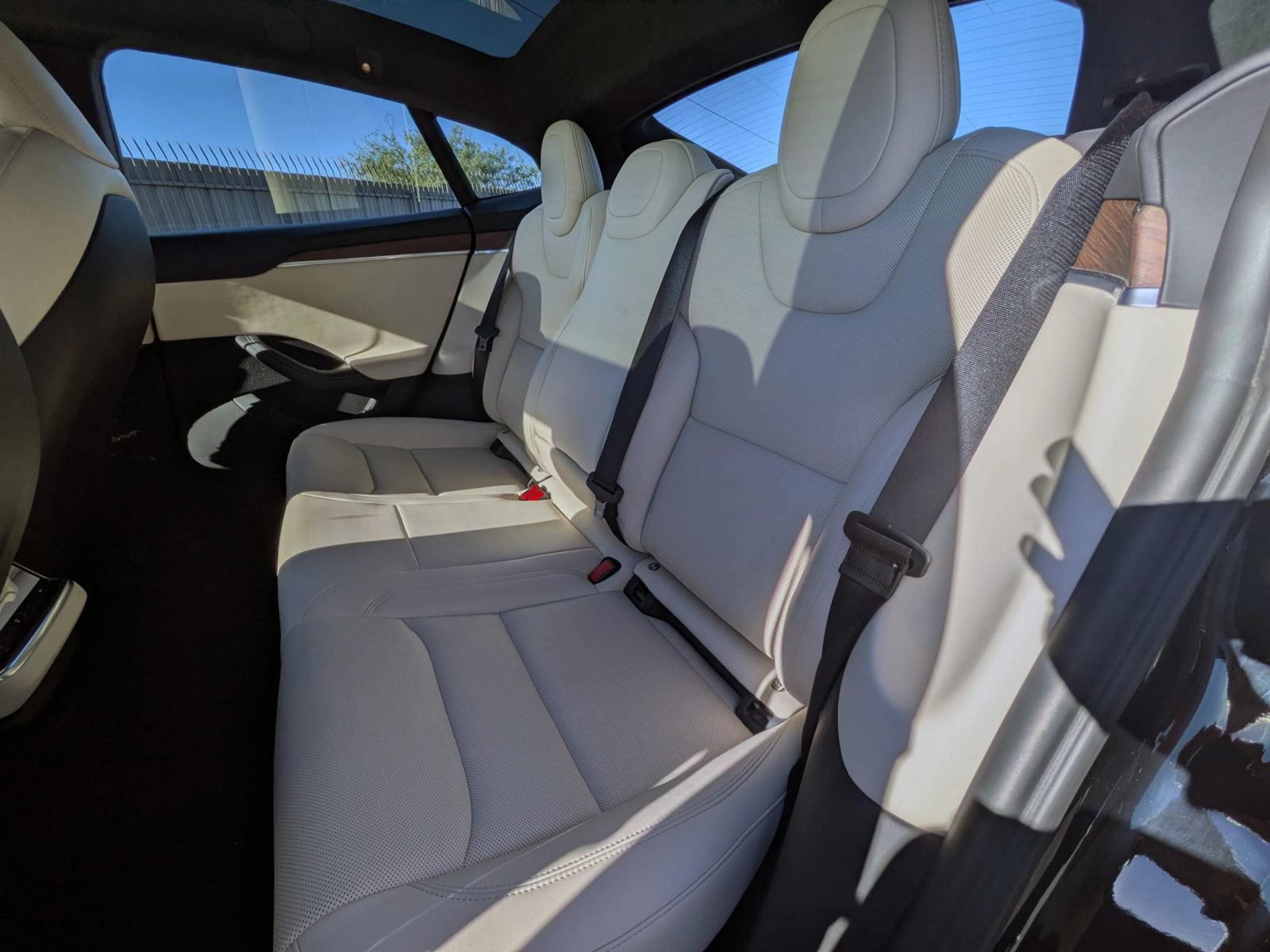 Used 2023 Tesla Model S Standard Range AWD/4WD image 18