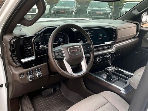 Used 2023 GMC Sierra 1500 SLT w/ SLT Premium Package AWD/4WD image 18
