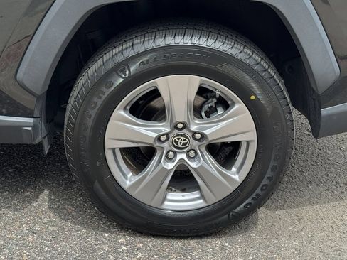 Used 2023 Toyota RAV4 LE AWD/4WD image 12